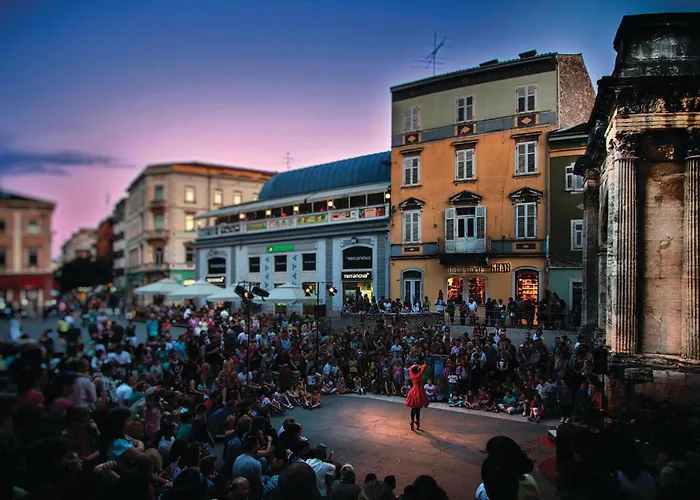 Stunning In Tatil Evi *